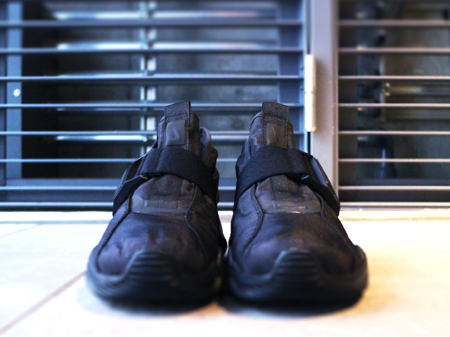 KOMYUTER QS “TRIPLE BLACK”01