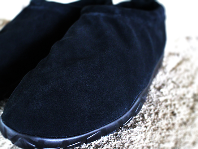AIR MOC ULTRA “ALL BLACK”01