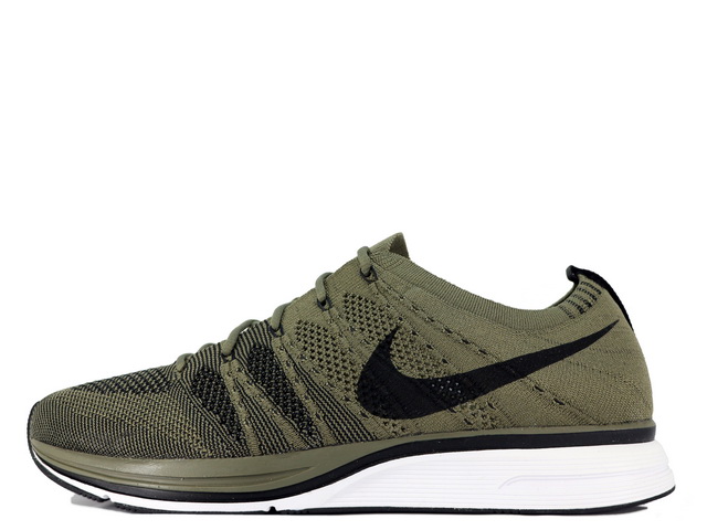 FLYKNIT TRAINER AH8396-200
