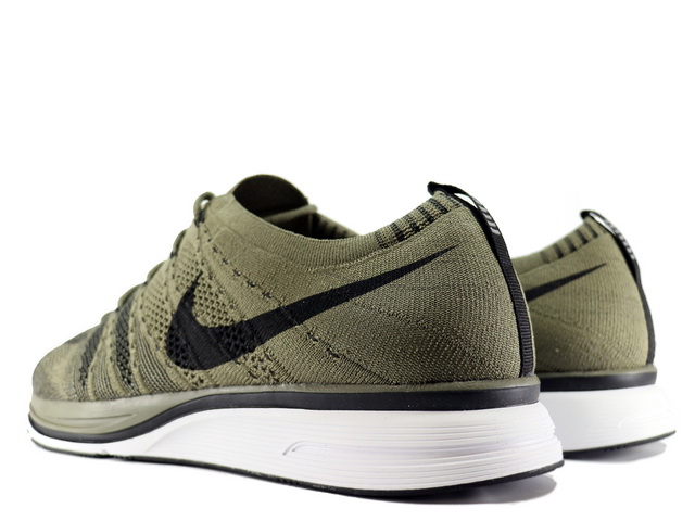 FLYKNIT TRAINER AH8396-200 - 2