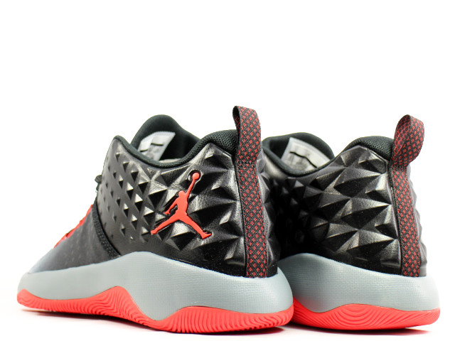JORDAN EXTRA FLY 854551-018 - 2