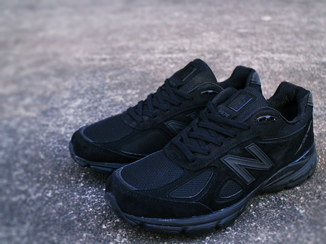 M990 BB4 “ALL BLACK”01