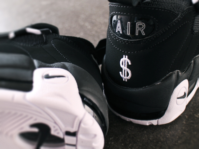 AIR MORE MONEY “BLACK/WHITE”01