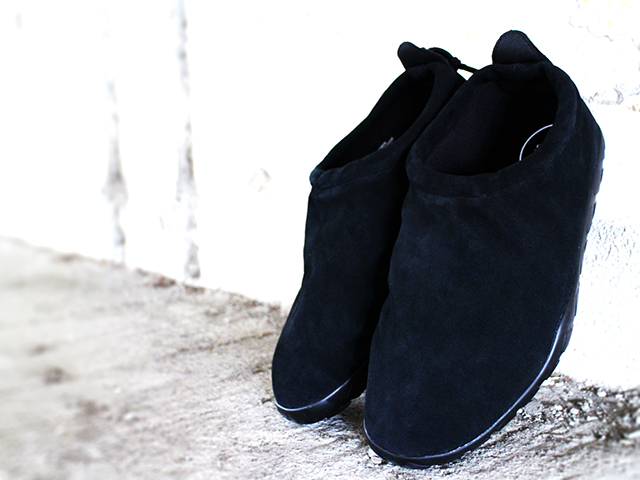 AIR MOC ULTRA “ALL BLACK”01