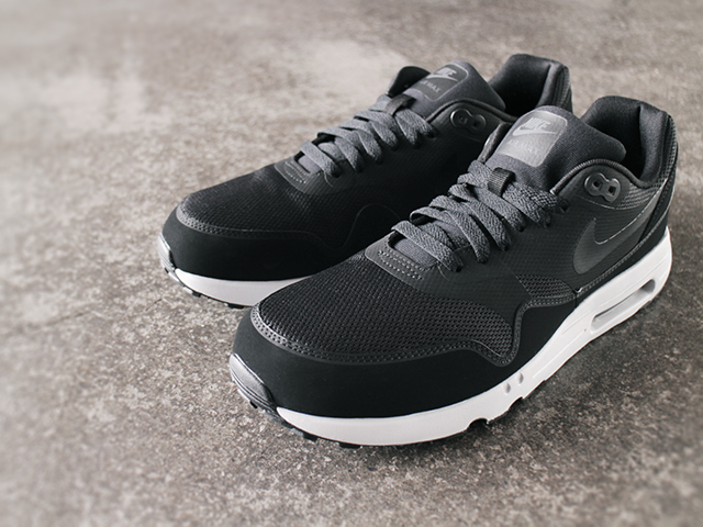 AIR MAX 1 ULTRA 2.0 ESSENTIAL “BLACK-WOLF GREY”01