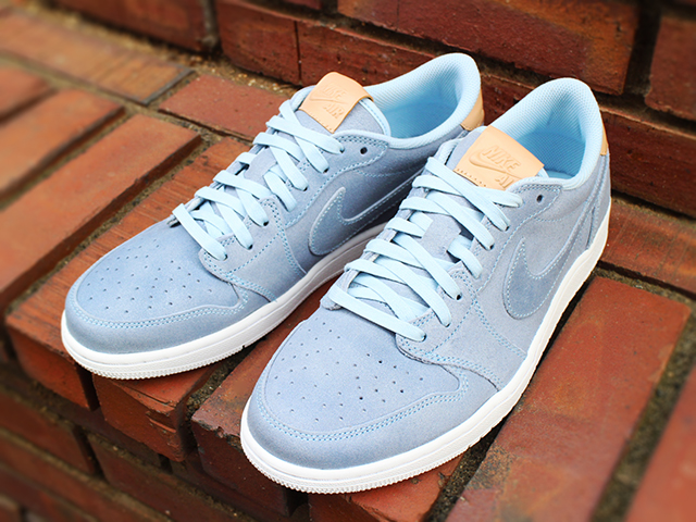 AIR JORDAN 1 RETRO LOW OG PREMIUM “ICE BLUE”01