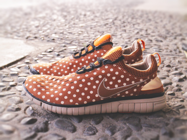 NIKE FREE 5.0 AP “POLKA DOT/HAZELNUT”01