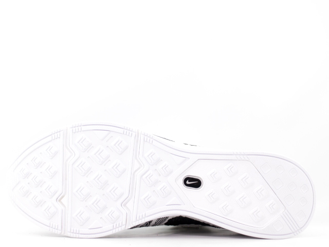FLYKNIT TRAINER AH8396-100 - 4