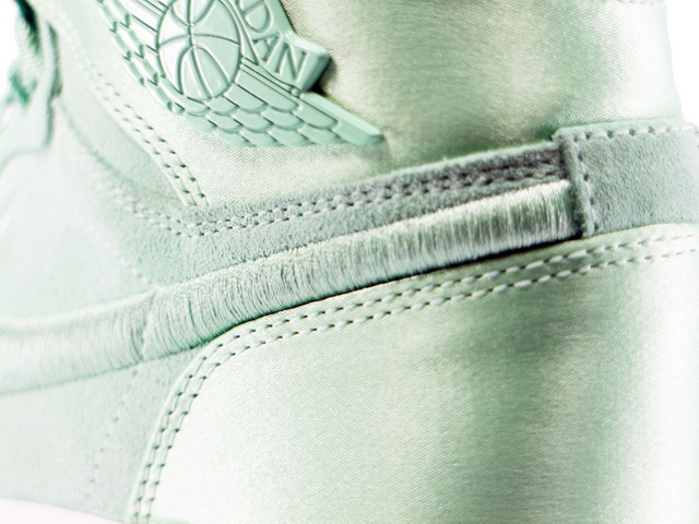 WMNS AIR JORDAN 1 RET HIGH SOH AO1847-345 - 5