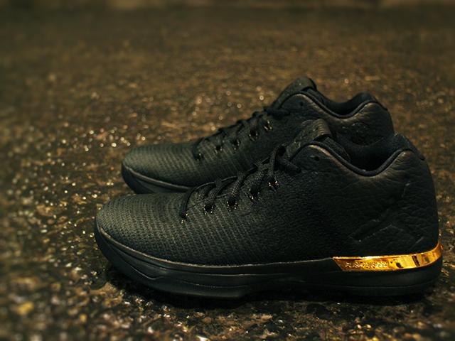 AIR JORDAN 31 LOW “BLACK/GOLD”01