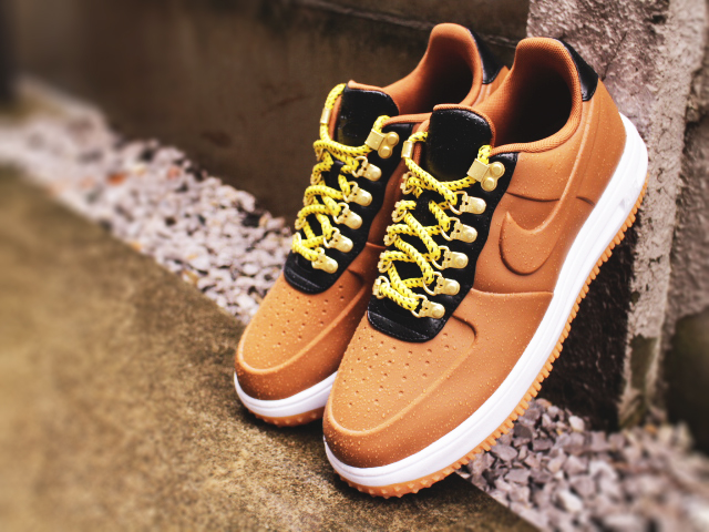 LUNAR FORCE 1 DUCKBOOT LOW “BROWN”01