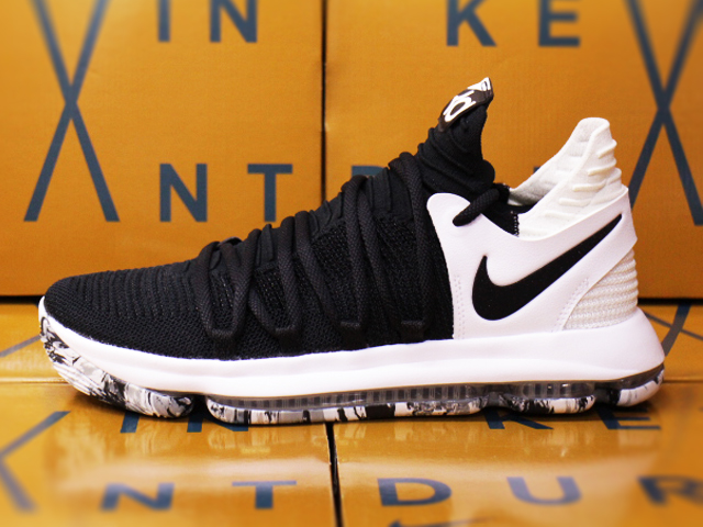 ZOOM KD 10 “BLACK/WHITE”01