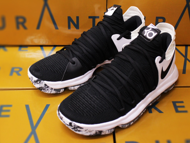 ZOOM KD 10 “BLACK/WHITE”01