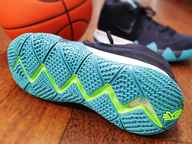 BASKETBALL KYRIE 4 “DARK OBSIDIAN”01