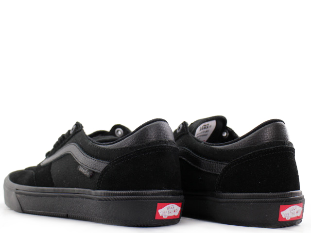 Vans gilbert crockett clearance pro 2 blackout