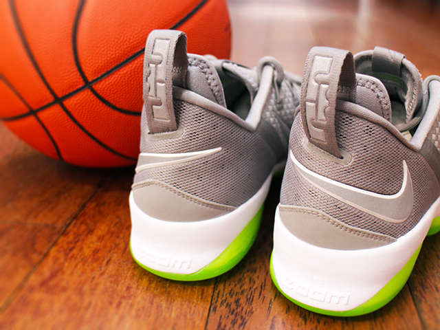 LEBRON 14 LOW “DUNKMAN”01