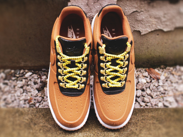 LUNAR FORCE 1 DUCKBOOT LOW “BROWN”01