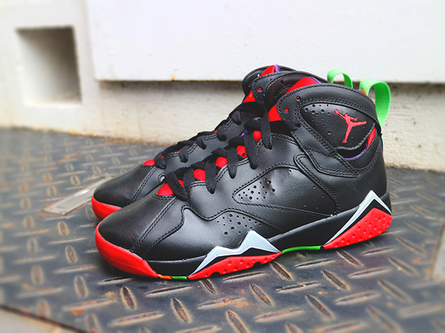 AIR JORDAN 7 RETRO BG “MARVIN THE MARTIAN”01