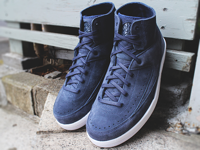AIR JORDAN 2 RETRO DECON “NAVY SUEDE”01