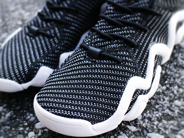 CRAZY 8 ADV PK”ITALIAN STRIPE” BLK/WHT01