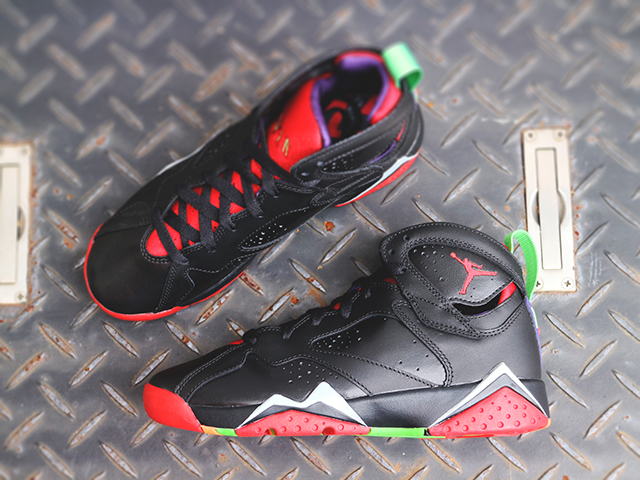 AIR JORDAN 7 RETRO BG “MARVIN THE MARTIAN”01