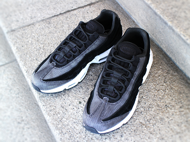 WMNS AIR MAX 95 PREMIUM “BLACK /BLACK”01