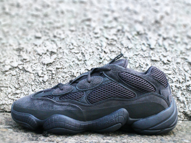 ADIDAS YEEZY 500 “UTILITY BLACK”01