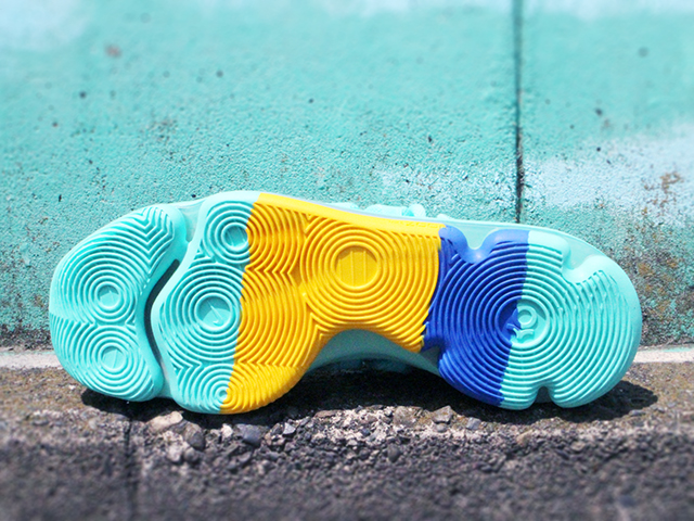 ZOOM KD 10 “CITY EDDITION/HYPER TURQUOISE”01
