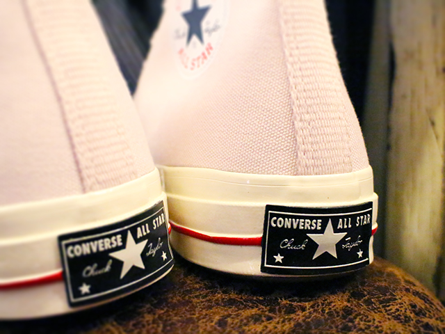 CHUCK TAYLOR ALL STAR 70 HI “BARELY ROSE”01