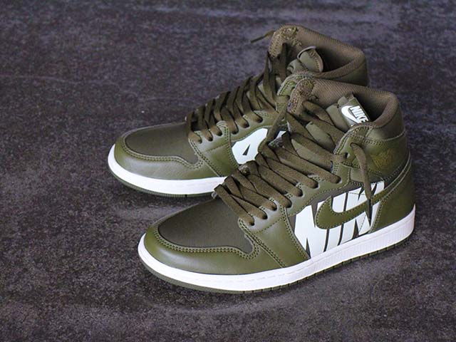 AIR JORDAN 1 RETRO HIGH OG “NIKE AIR LOGO” OLIVE CANVAS01