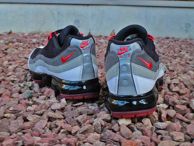 AIR VAPORMAX 95 “HOT RED”01