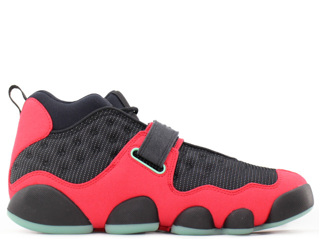 JORDAN BLACK CAT AR0772-006 - 3