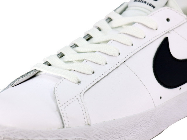SB ZOOM BLAZER LOW 864347-141 - 5