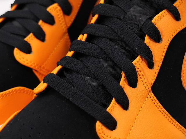 AIR JORDAN 1 MID 554724-081 - 4