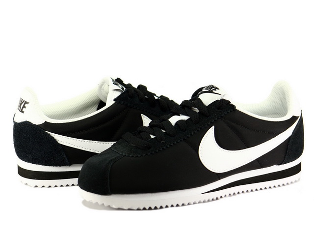 WMNS CLASSIC CORTEZ NYLON 749864-011 - 1