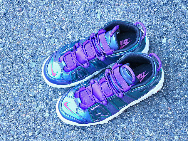 AIR MORE UPTEMPO SE (GS) “IRIDESCENT PURPLE”01