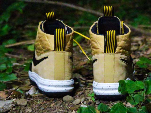 LUNAR FORCE 1 DUCKBOOT 17 “BLACK-LIGHT BONE”01