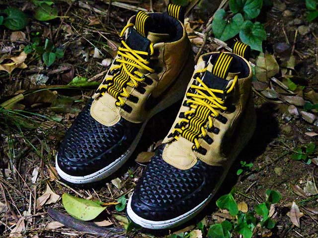 LUNAR FORCE 1 DUCKBOOT 17 “BLACK-LIGHT BONE”01