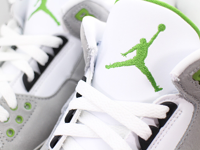 AIR JORDAN 3 RETRO 136064-006 - 4