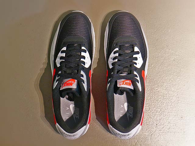 AIR MAX 90 ESSENTIAL “WOLF GREY/BRIGHT CRIMSON-BLACK”01