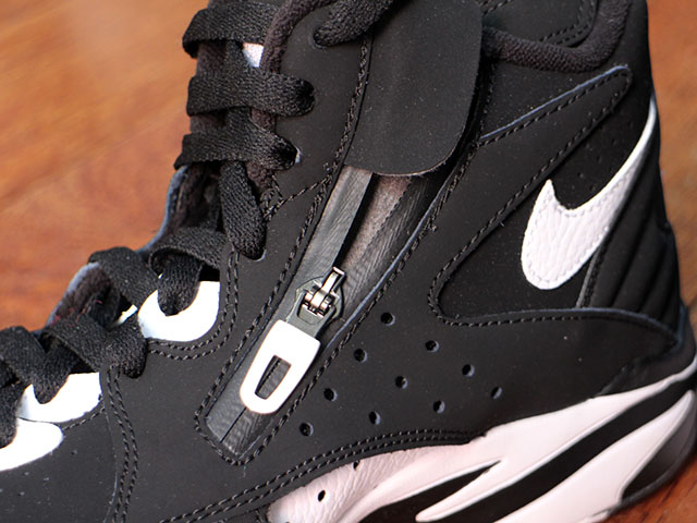 AIR MAESTRO 2 LTD “BLACK/WHITE”01
