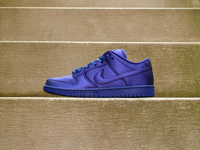 SB DUNK LOW TRD NBA01