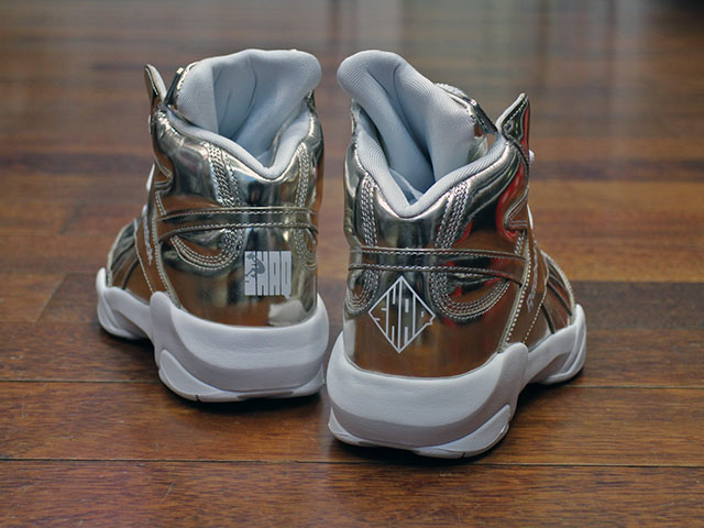 SHAQ ATTAQ “PLATINUM”01