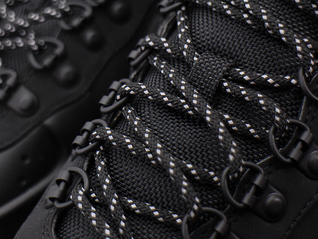 lunar duckboot 18