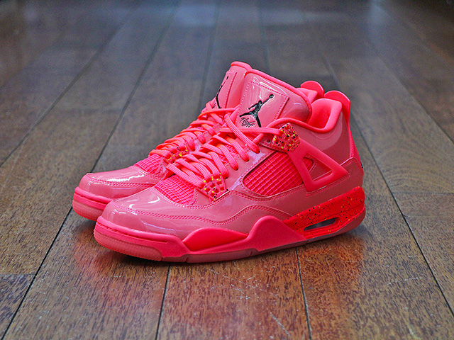 WMNS AIR JORDAN 4 RETRO NRG “HOT PUNCH”01