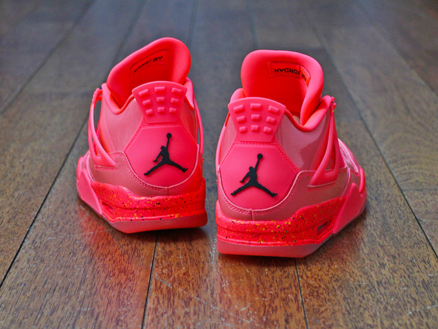 WMNS AIR JORDAN 4 RETRO NRG “HOT PUNCH”01