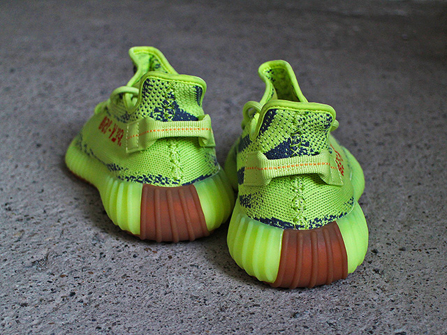 YEEZY BOOST 350 V2 “SEMI FROZEN YELLOW”01
