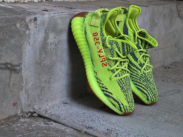 YEEZY BOOST 350 V2 “SEMI FROZEN YELLOW”01