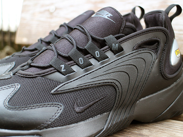 ZOOM 2K “BLACK”01