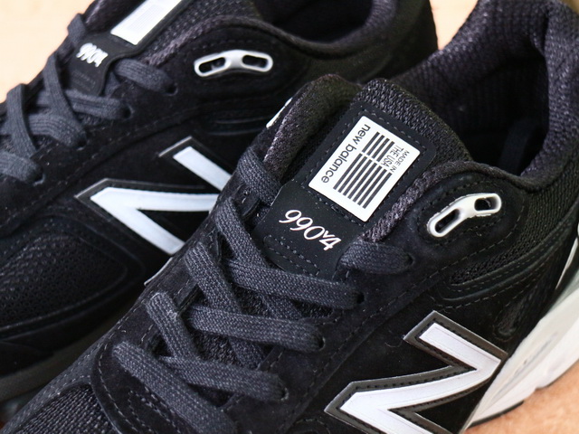 M990 BK4 “BLACK”01